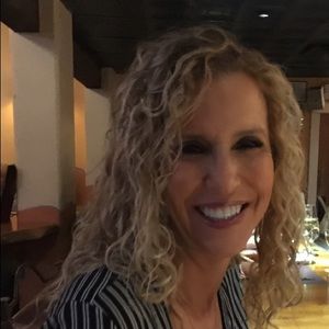 Meet your Posher, Wendy